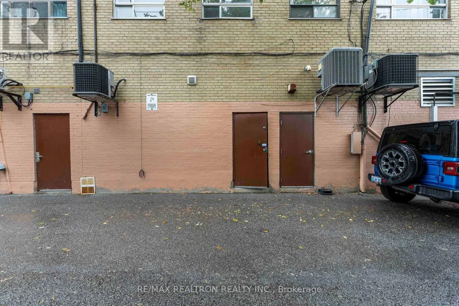 2388 EGLINTON AVENUE