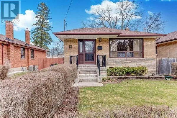 3 HOLTON ROAD