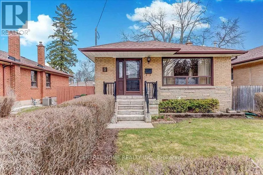 3 HOLTON ROAD