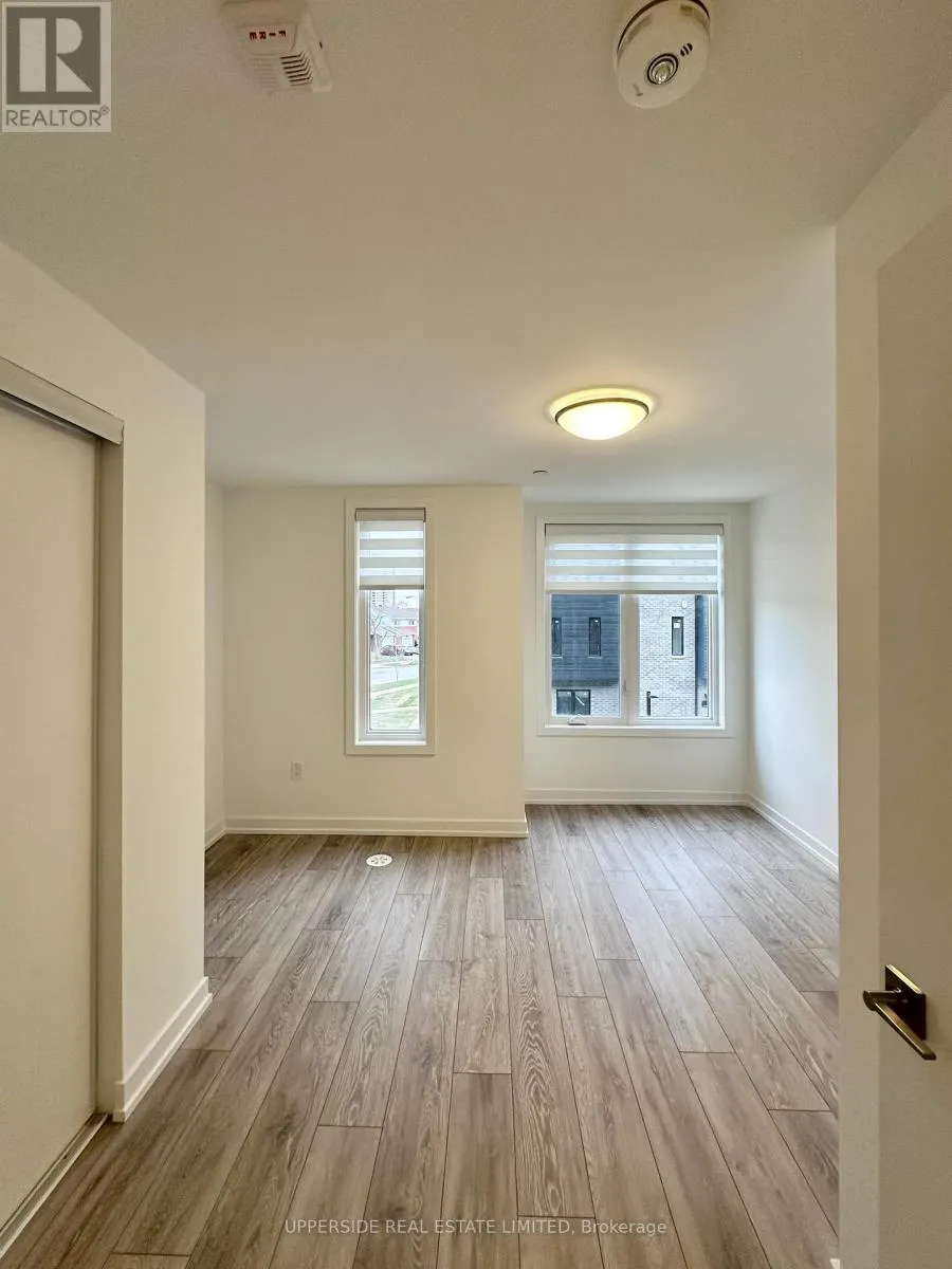 41 - 30 CALAMINT LANE