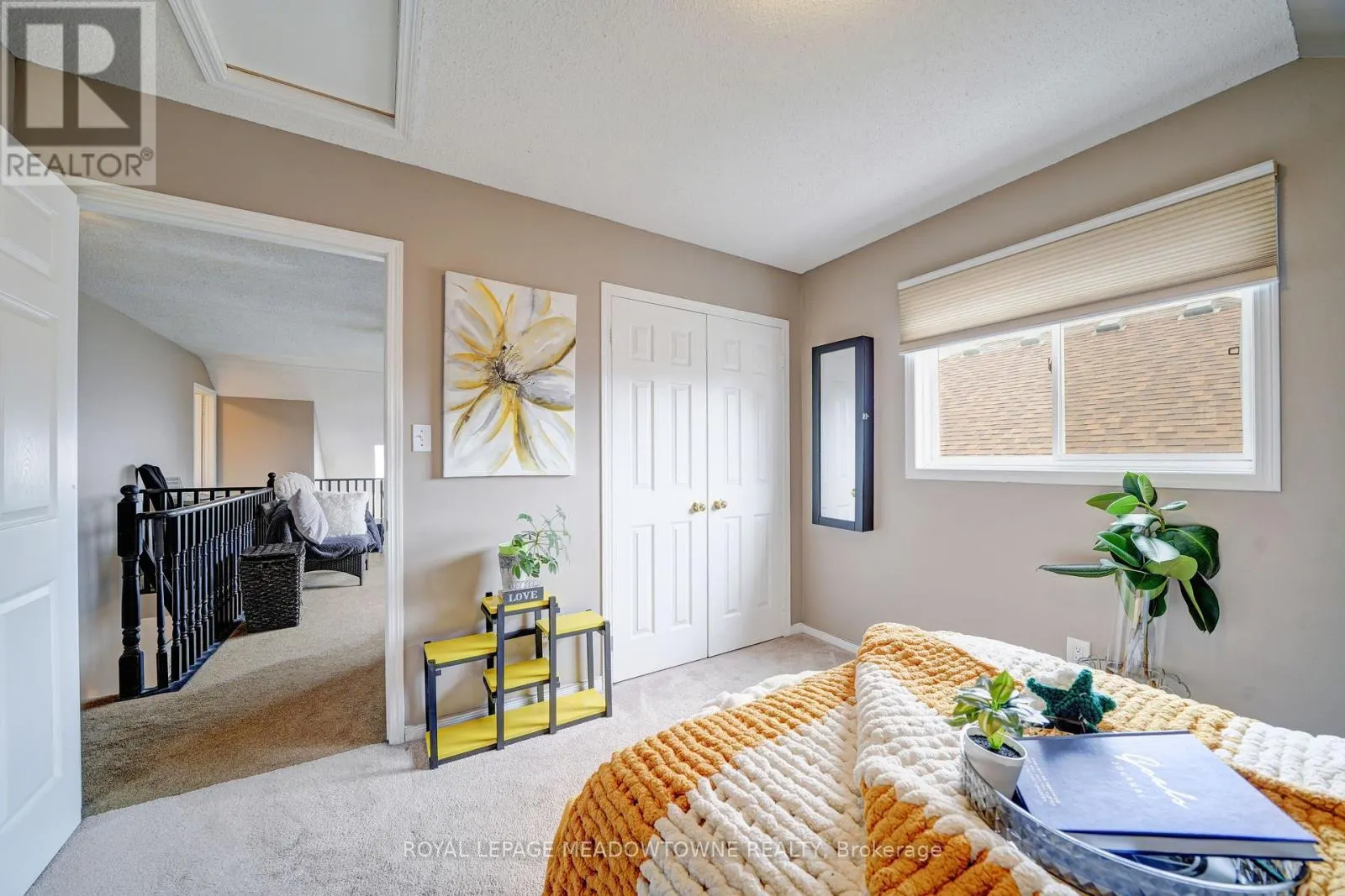 494 FLAGSTONE COURT