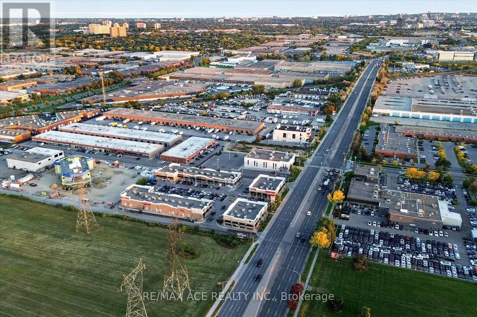 10 - 2691 MARKHAM ROAD