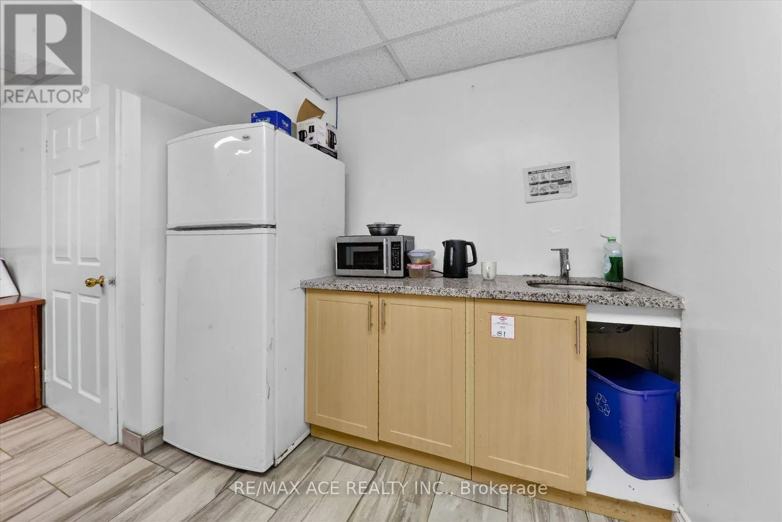 10 - 2691 MARKHAM ROAD