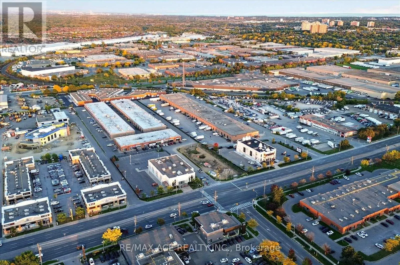 10 - 2691 MARKHAM ROAD