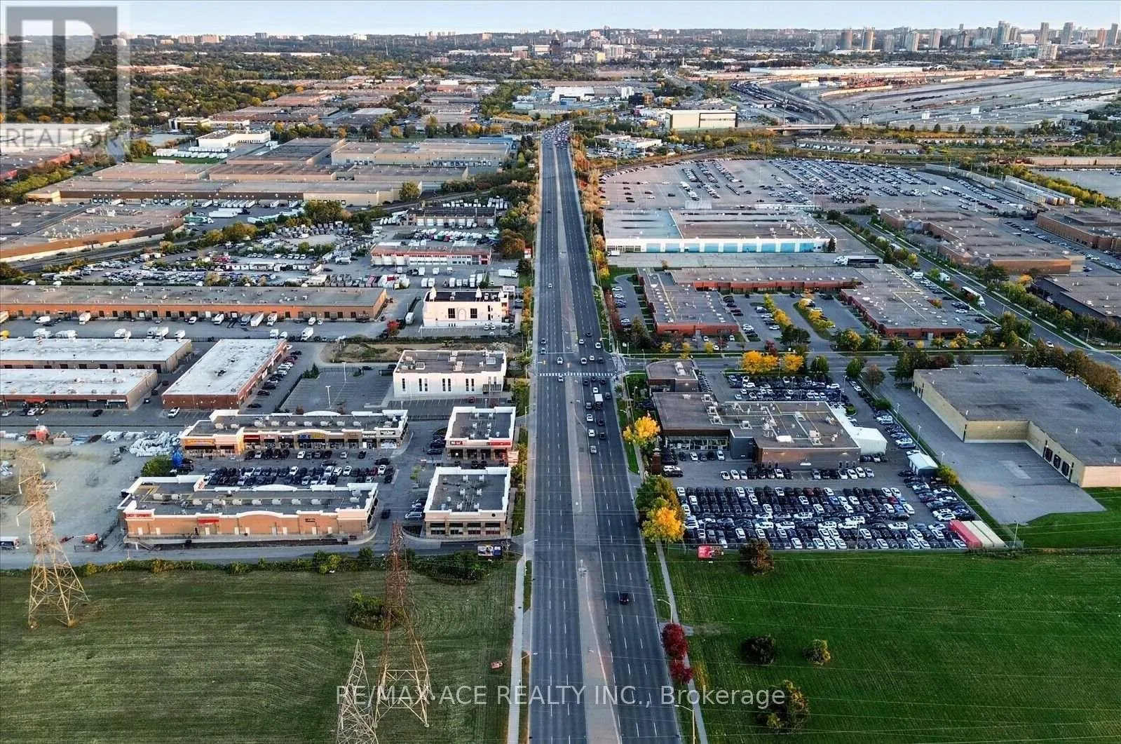 10 - 2691 MARKHAM ROAD
