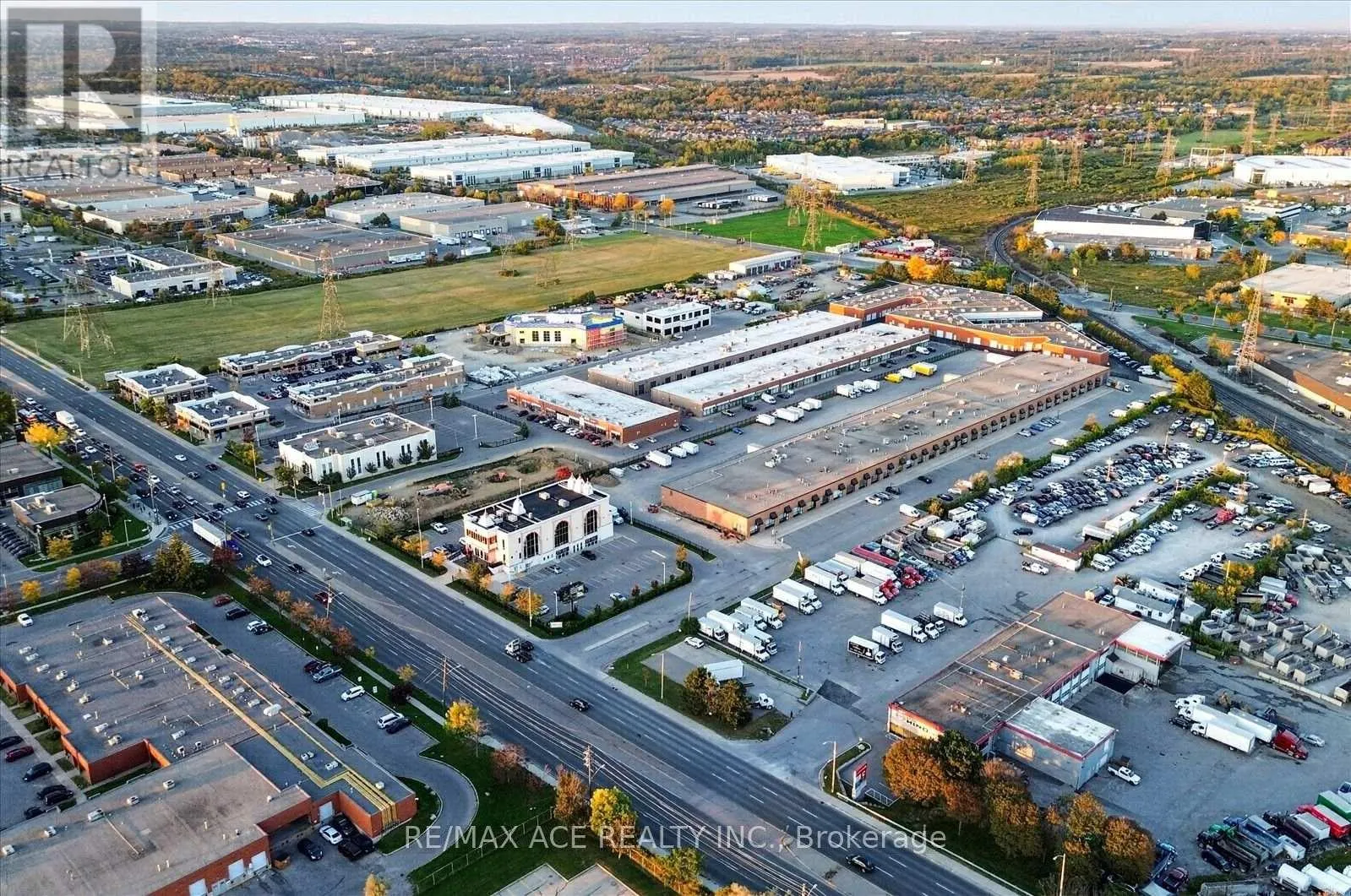 10 - 2691 MARKHAM ROAD