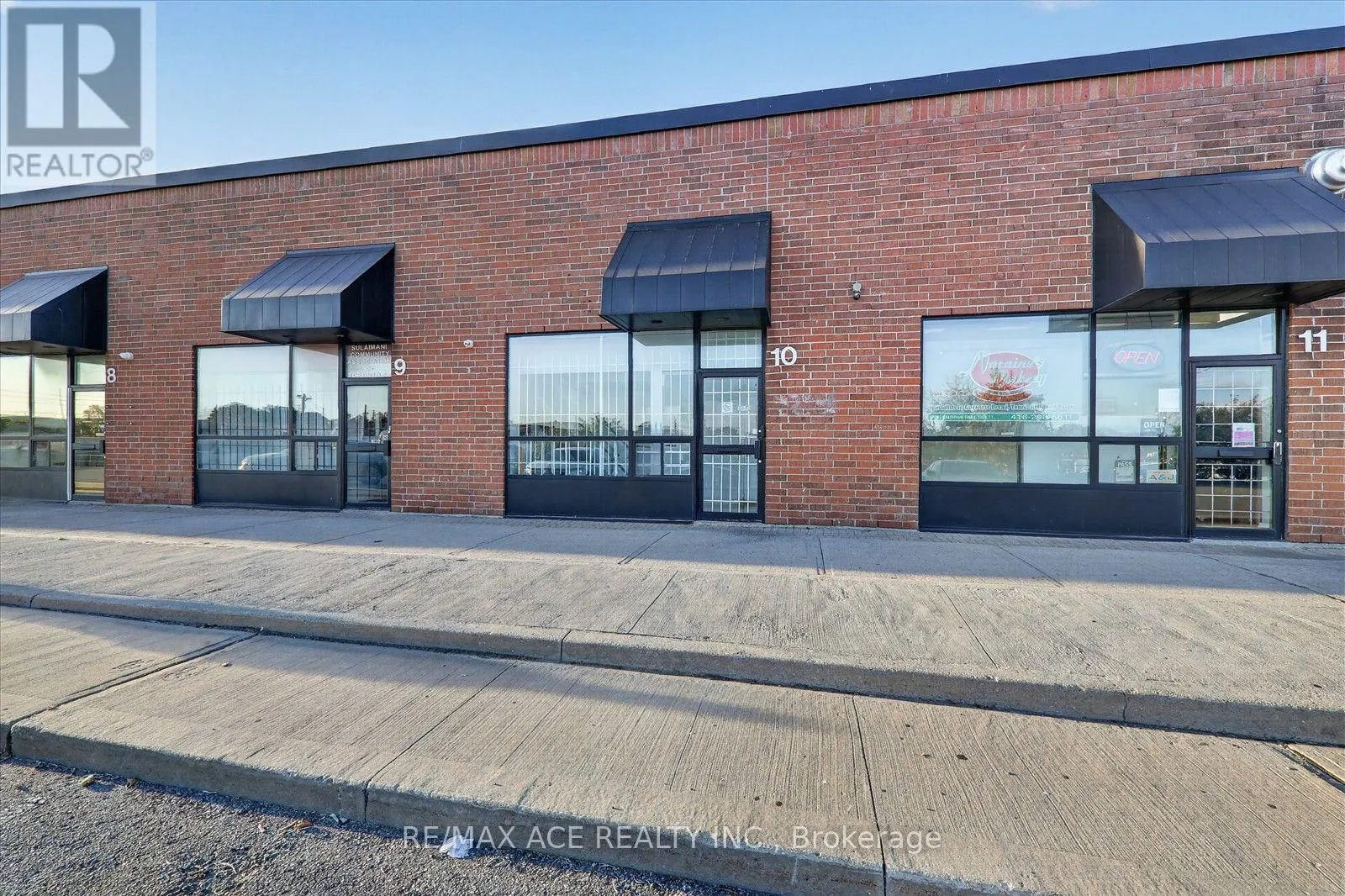 10 - 2691 MARKHAM ROAD