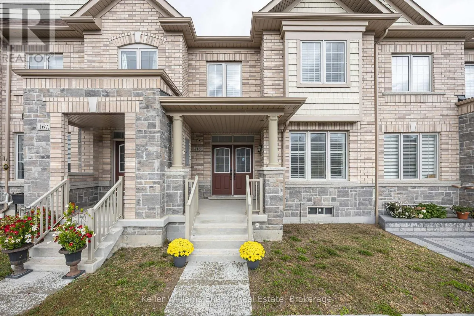 165 CORONATION ROAD