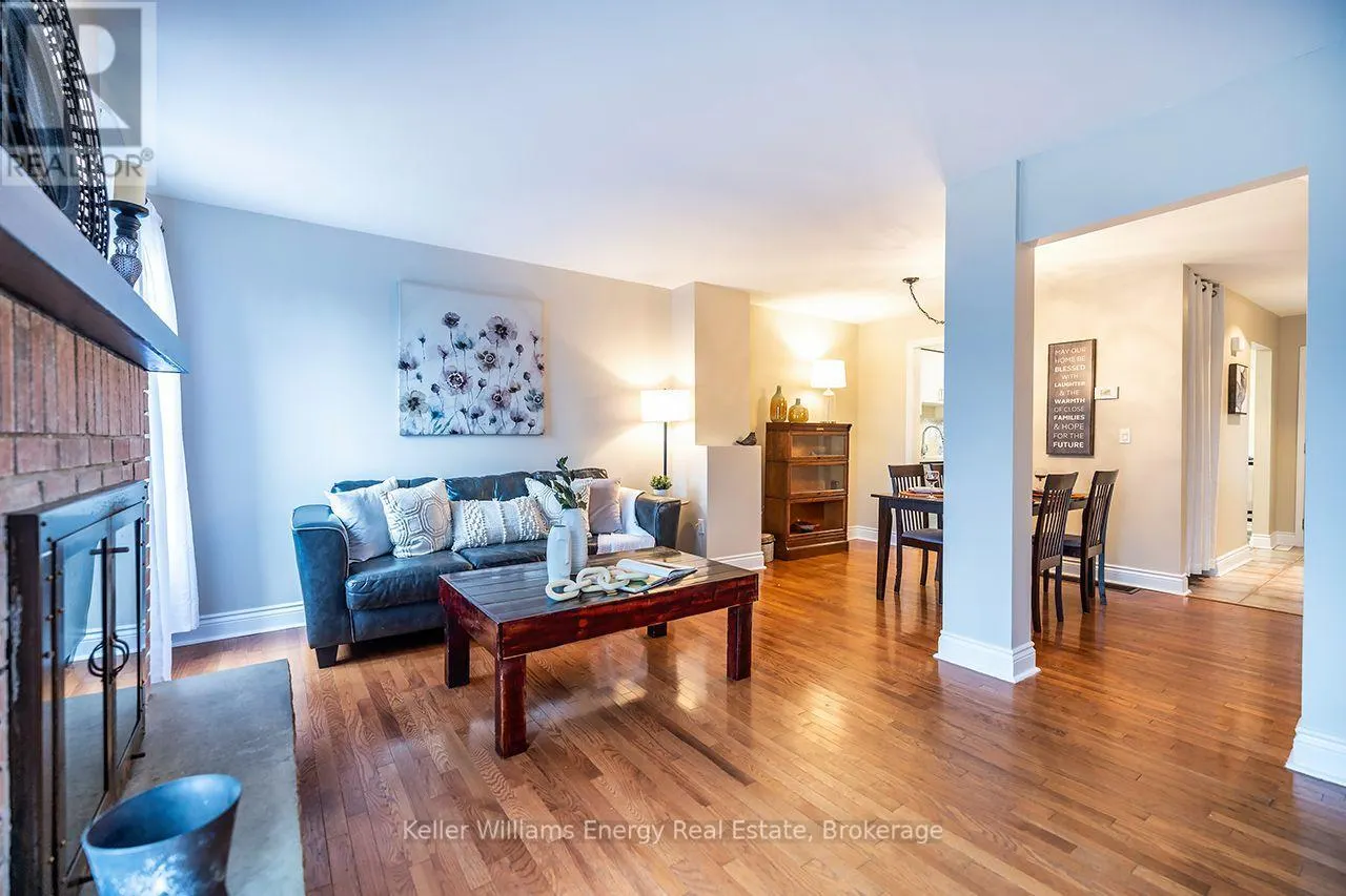 340 POMPANO COURT