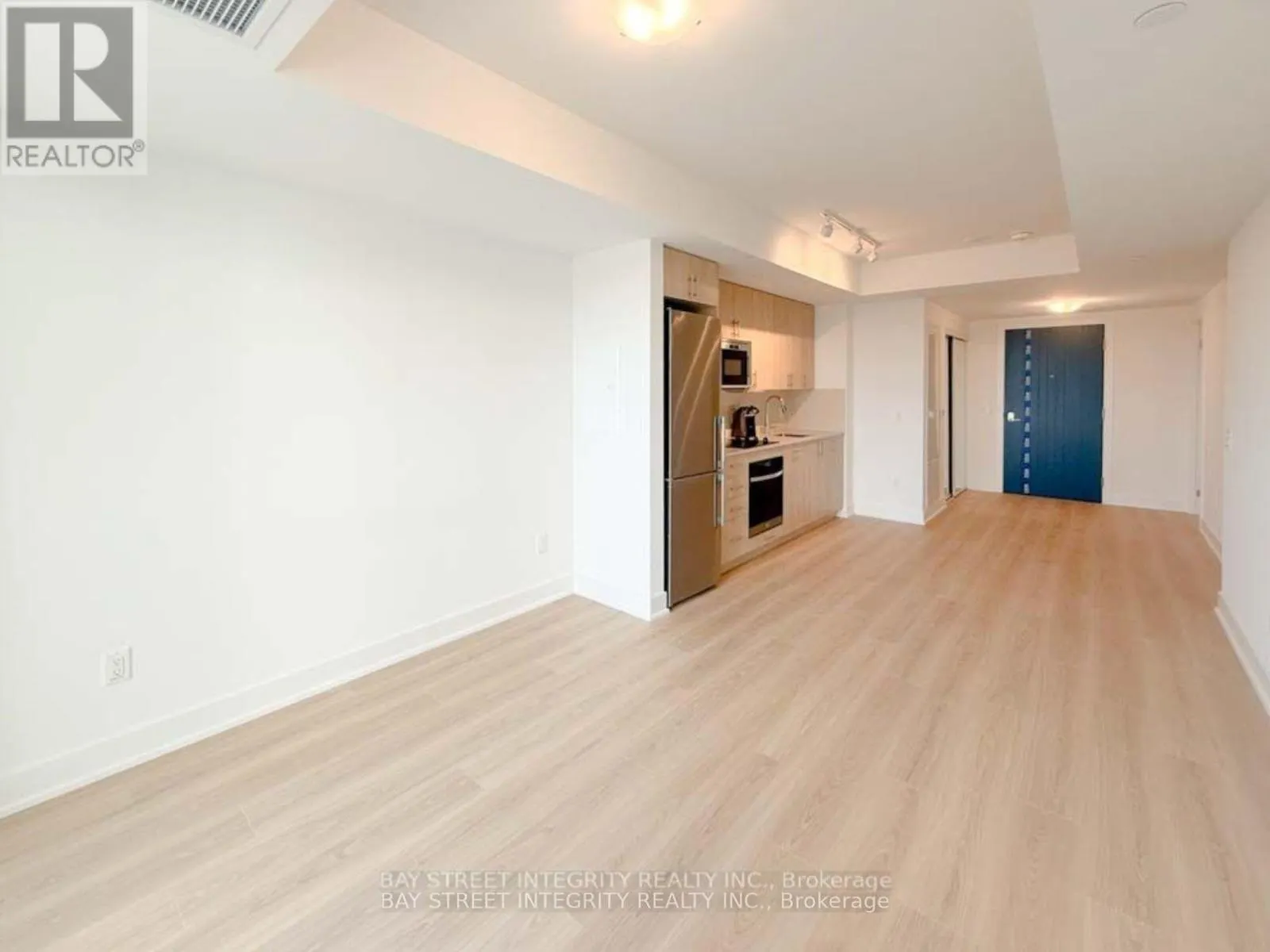 420 - 2545 SIMCOE STREET N