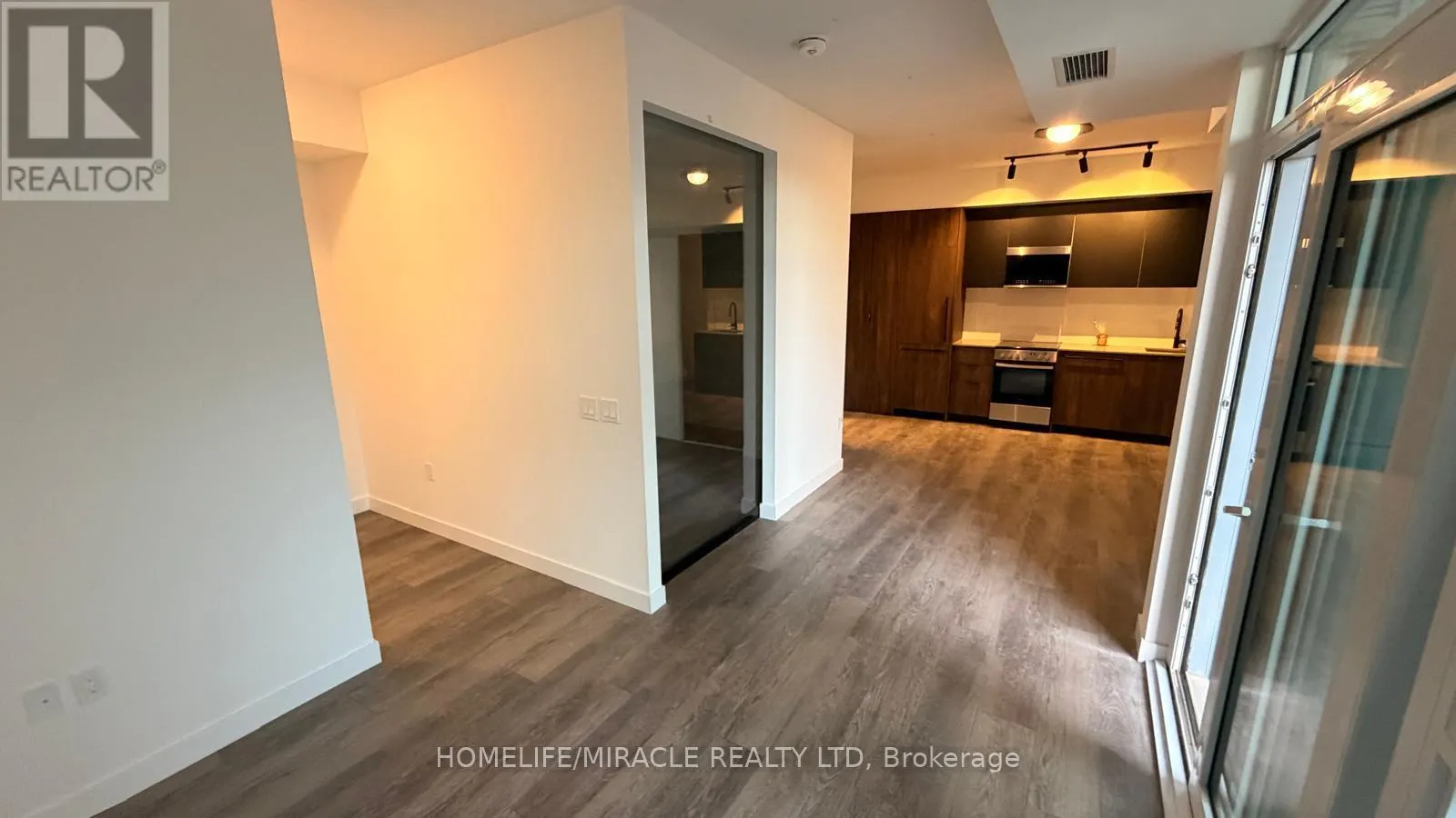 534 - 1635 MILITARY TRAIL