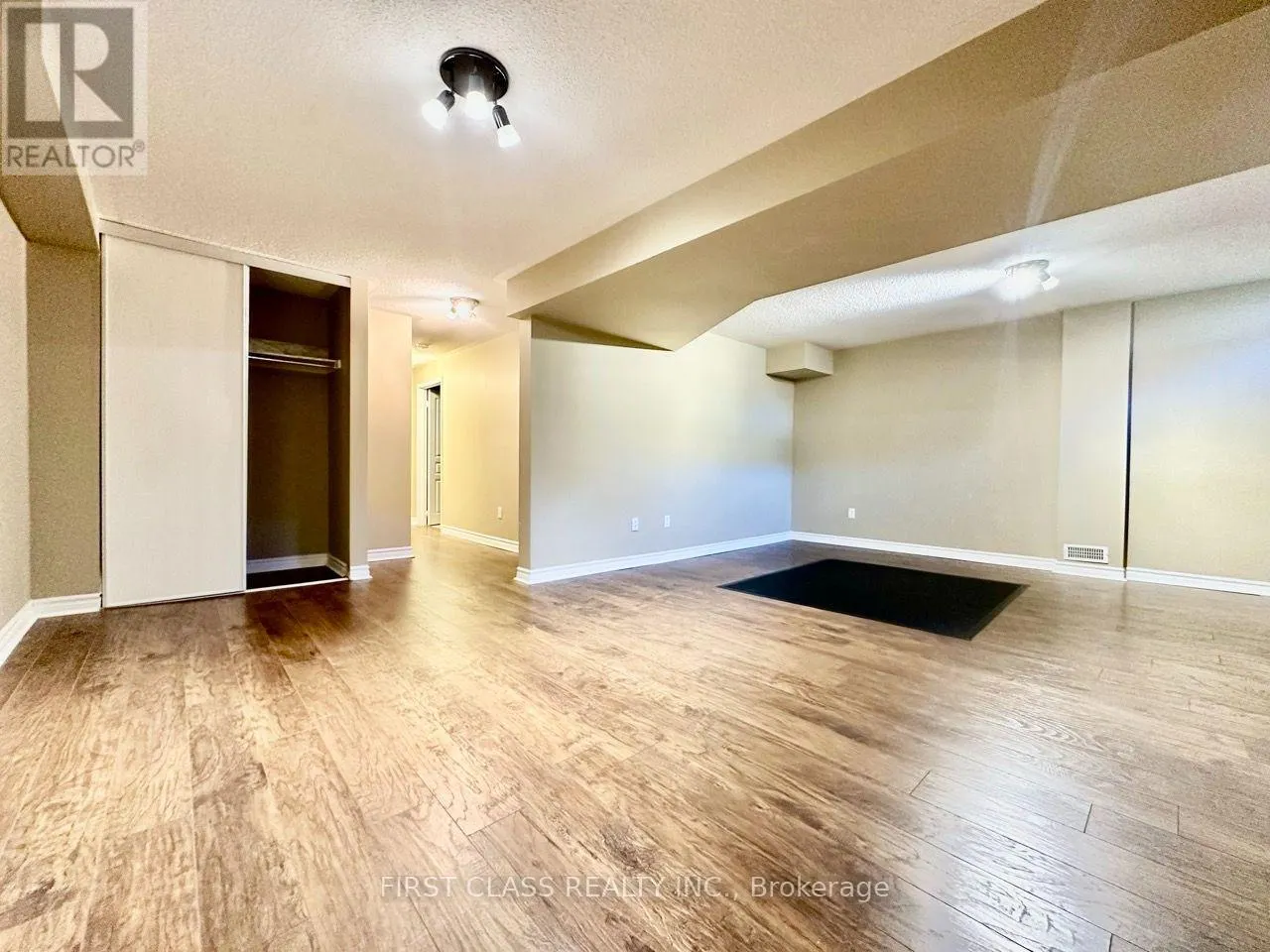 85 SHENANDOAH DRIVE