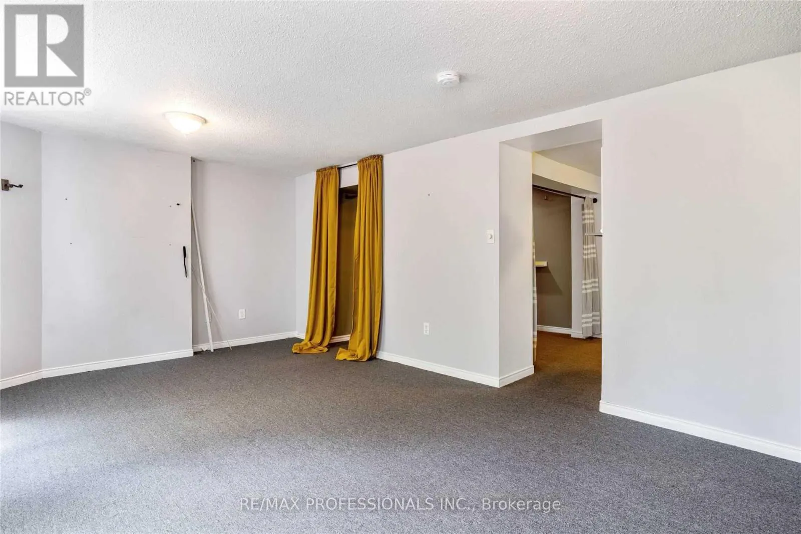 1 - 39 ALBEMARLE AVENUE