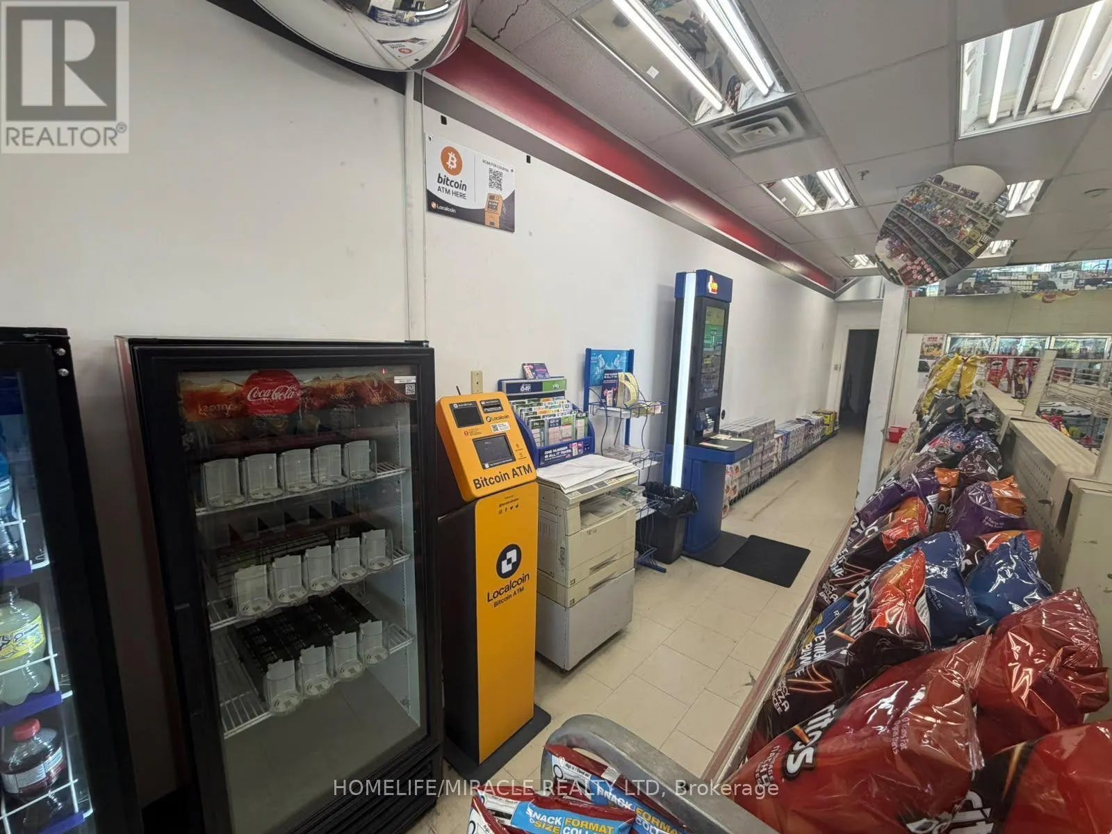 13 - 728 ANDERSON STREET