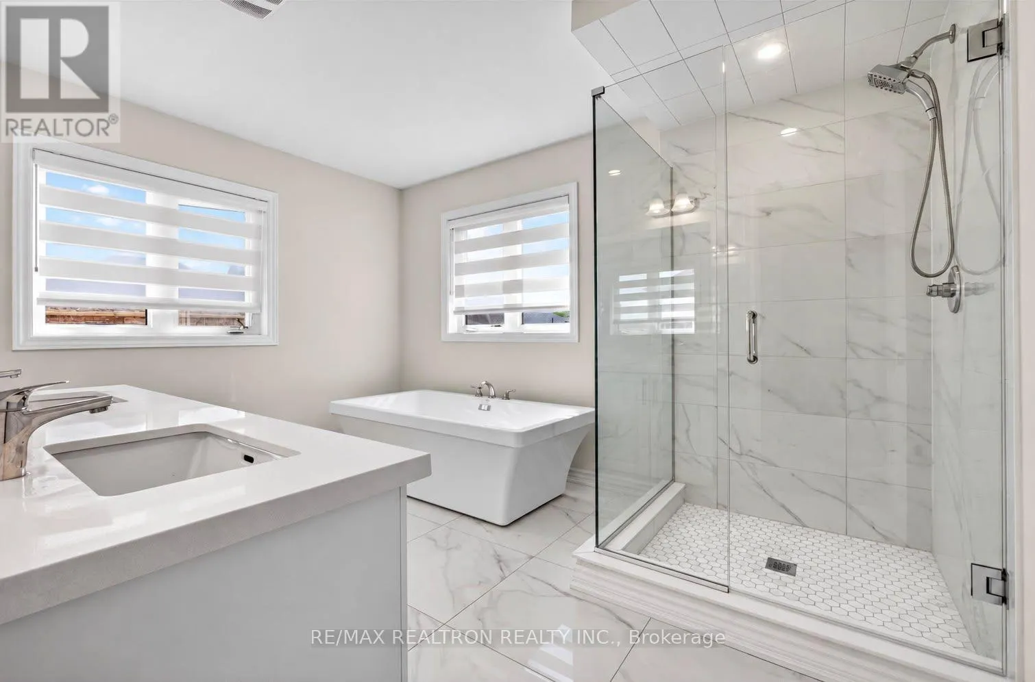 23 DOUGLAS KEMP CRESCENT