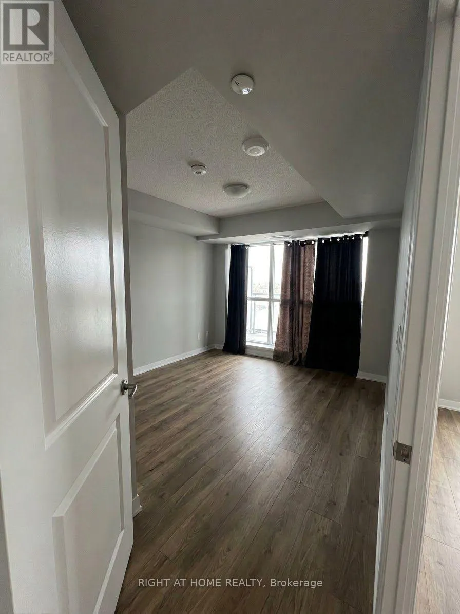 1607 - 20 MEADOWGLEN PLACE