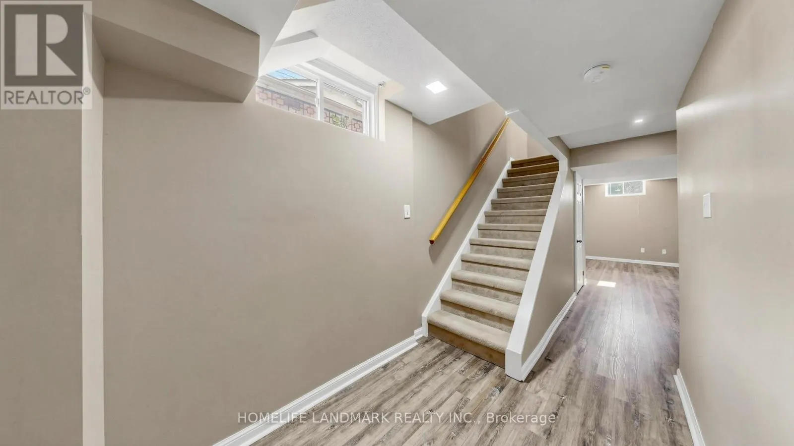 78 BONELLO CRESCENT