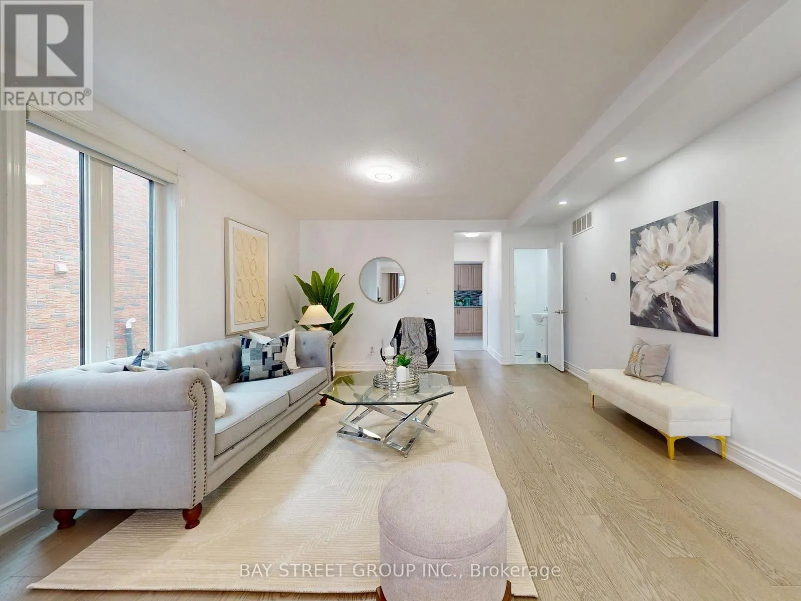 6 MOIRA AVENUE