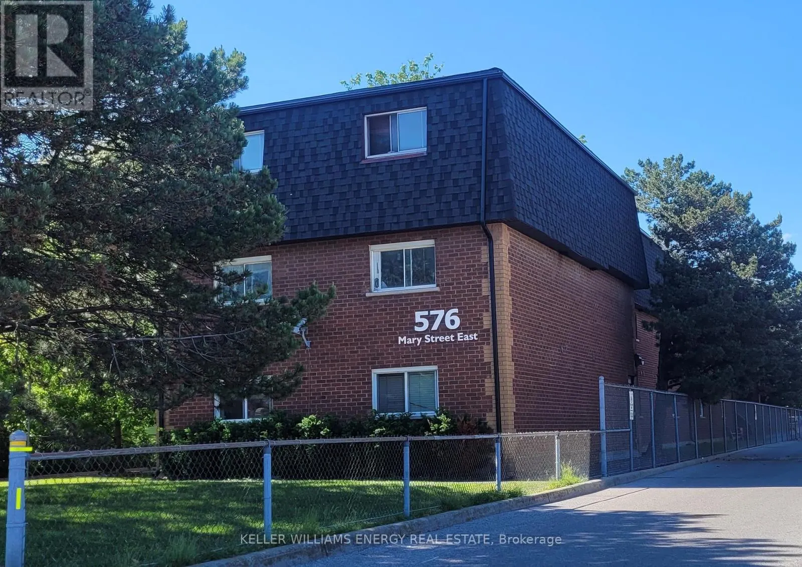 107 - 576 MARY STREET E #107