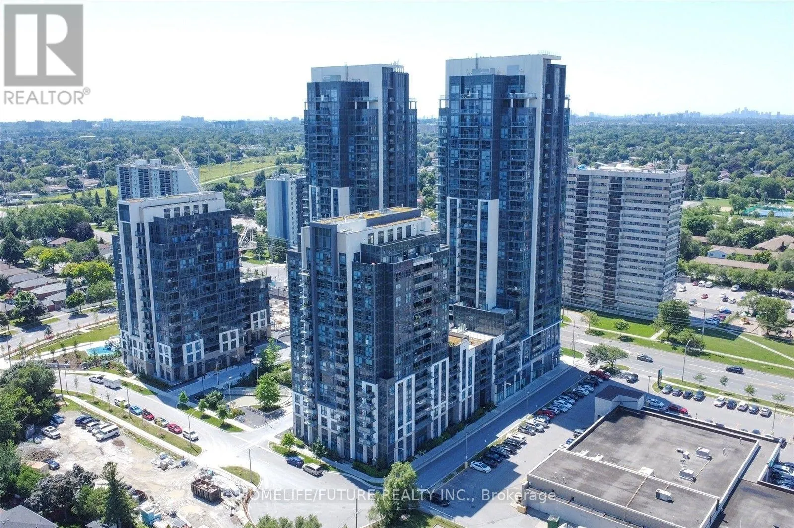 907 - 20 MEADOWGLEN PLACE