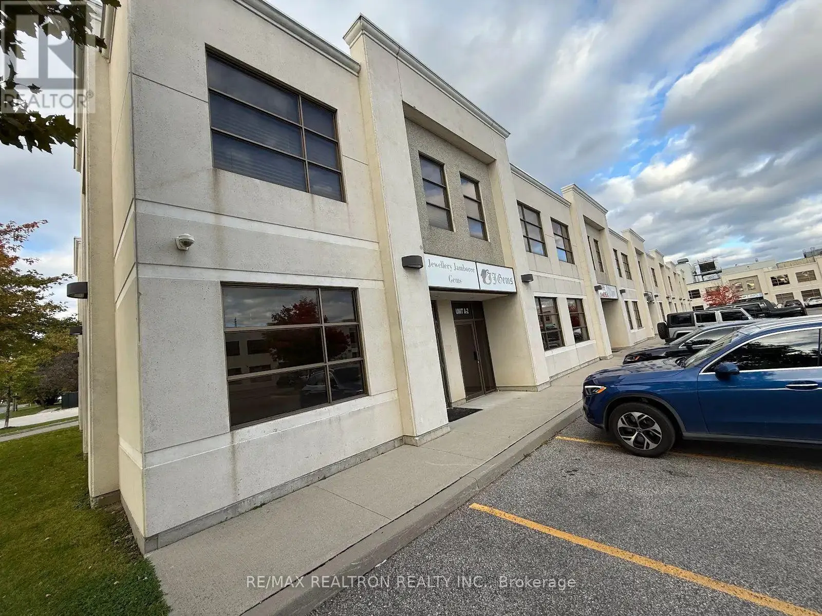 A1-2 - 30 BERTRAND AVENUE