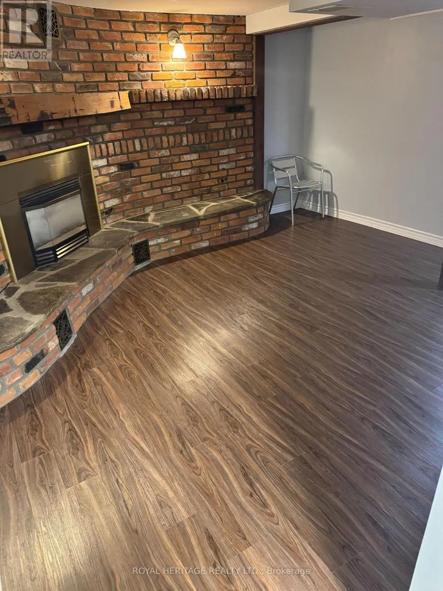 349 CARNABY COURT