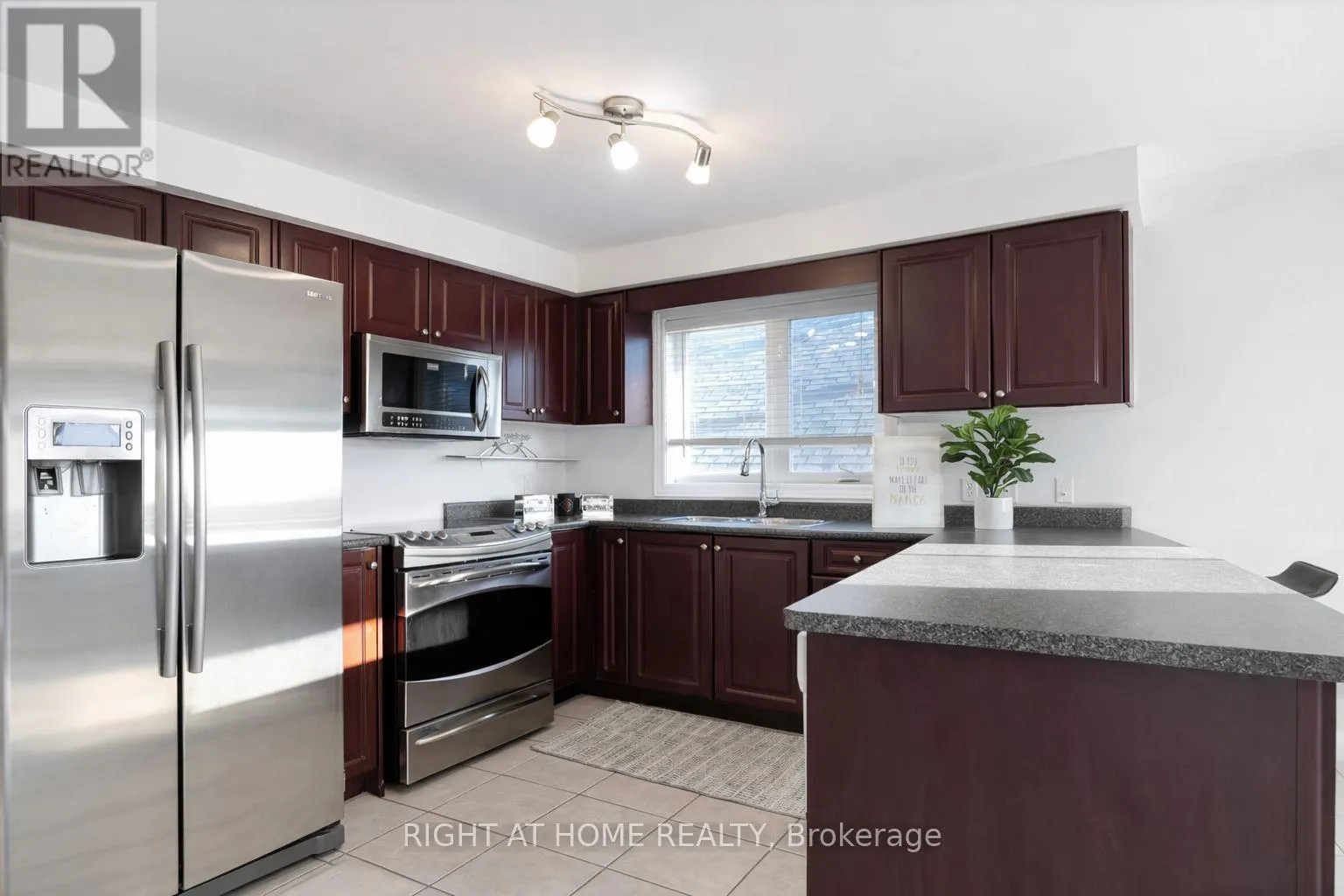 169 DOOLEY CRESCENT