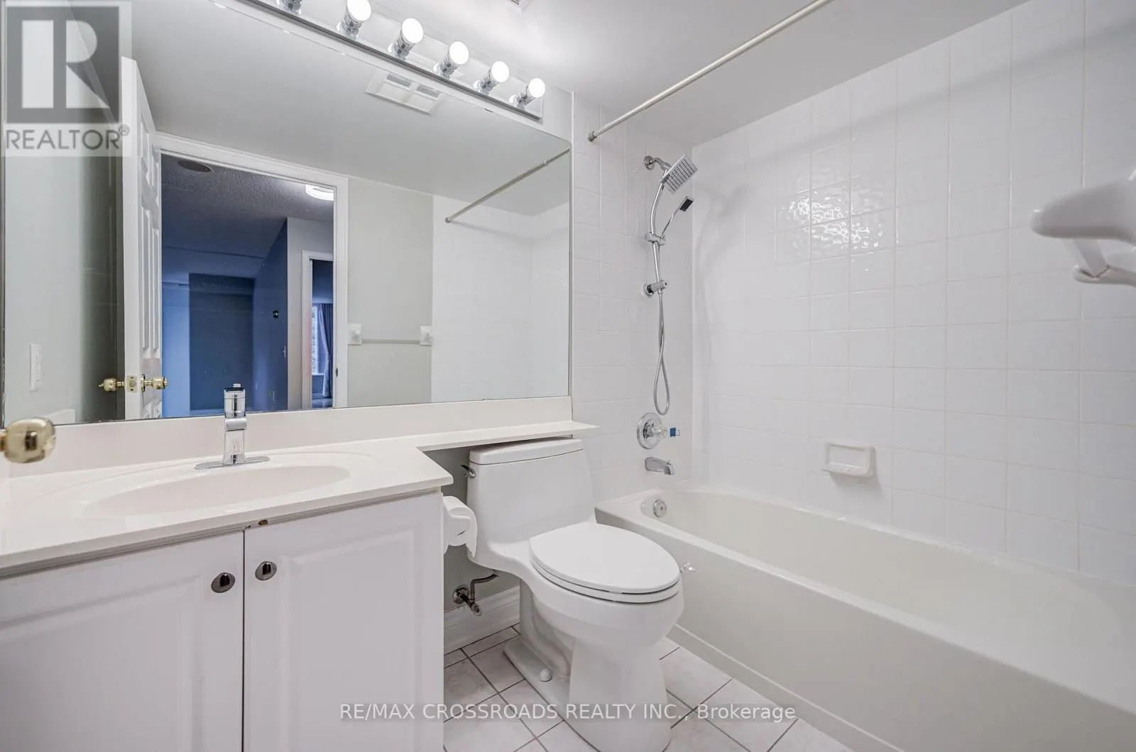 315 - 2628 MCCOWAN ROAD