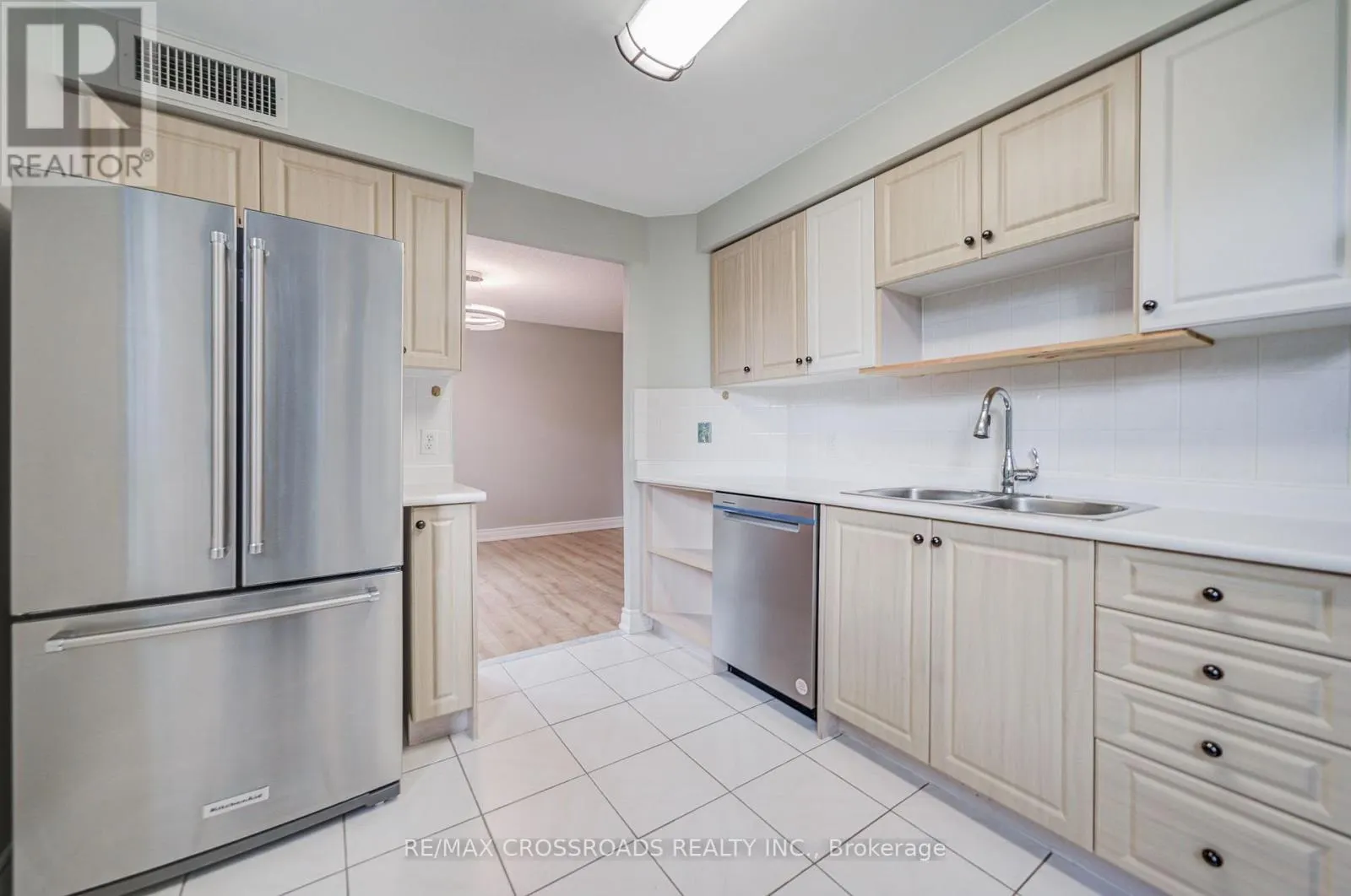 315 - 2628 MCCOWAN ROAD