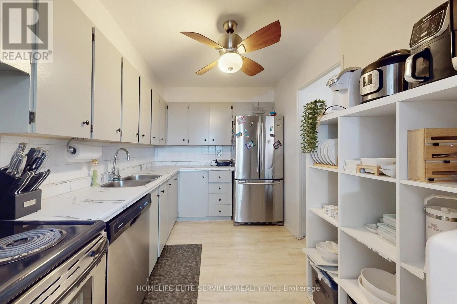 1203 - 120 DUNDALK DRIVE