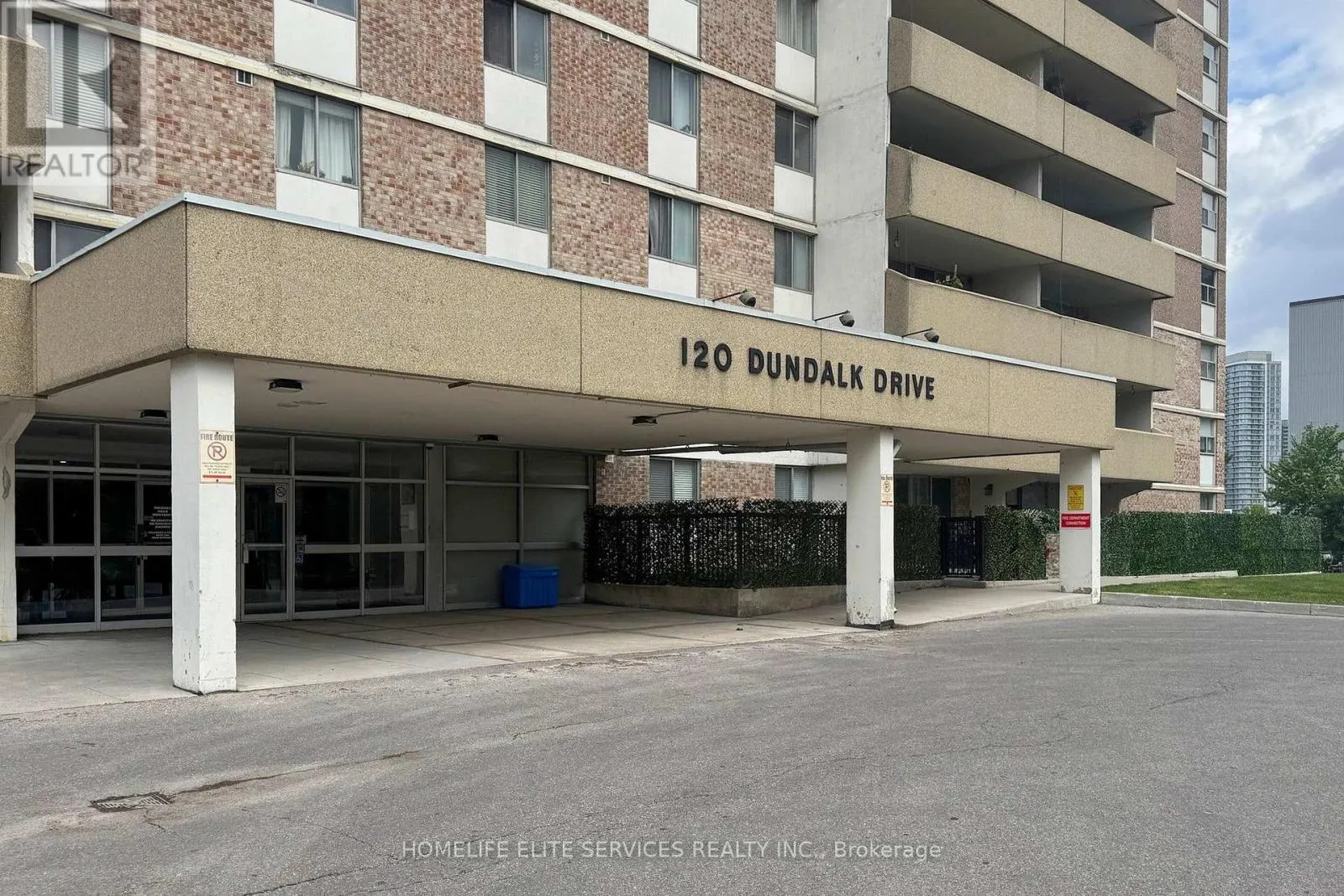 1203 - 120 DUNDALK DRIVE