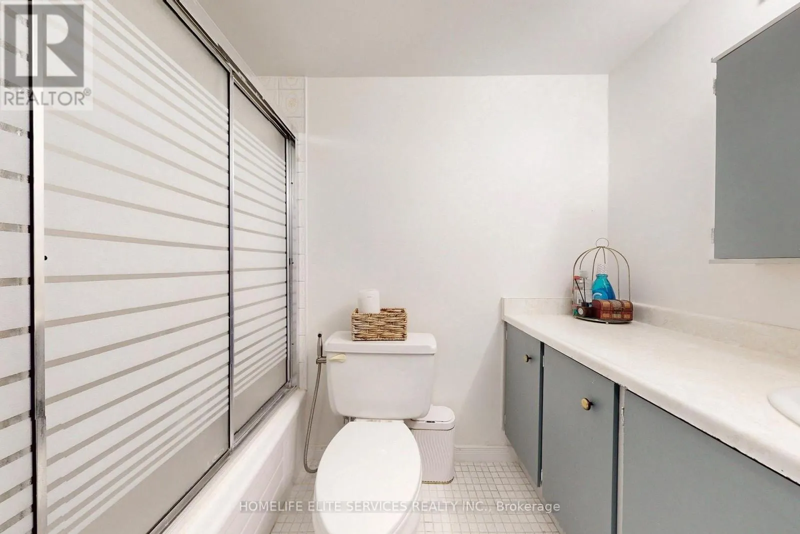 1203 - 120 DUNDALK DRIVE
