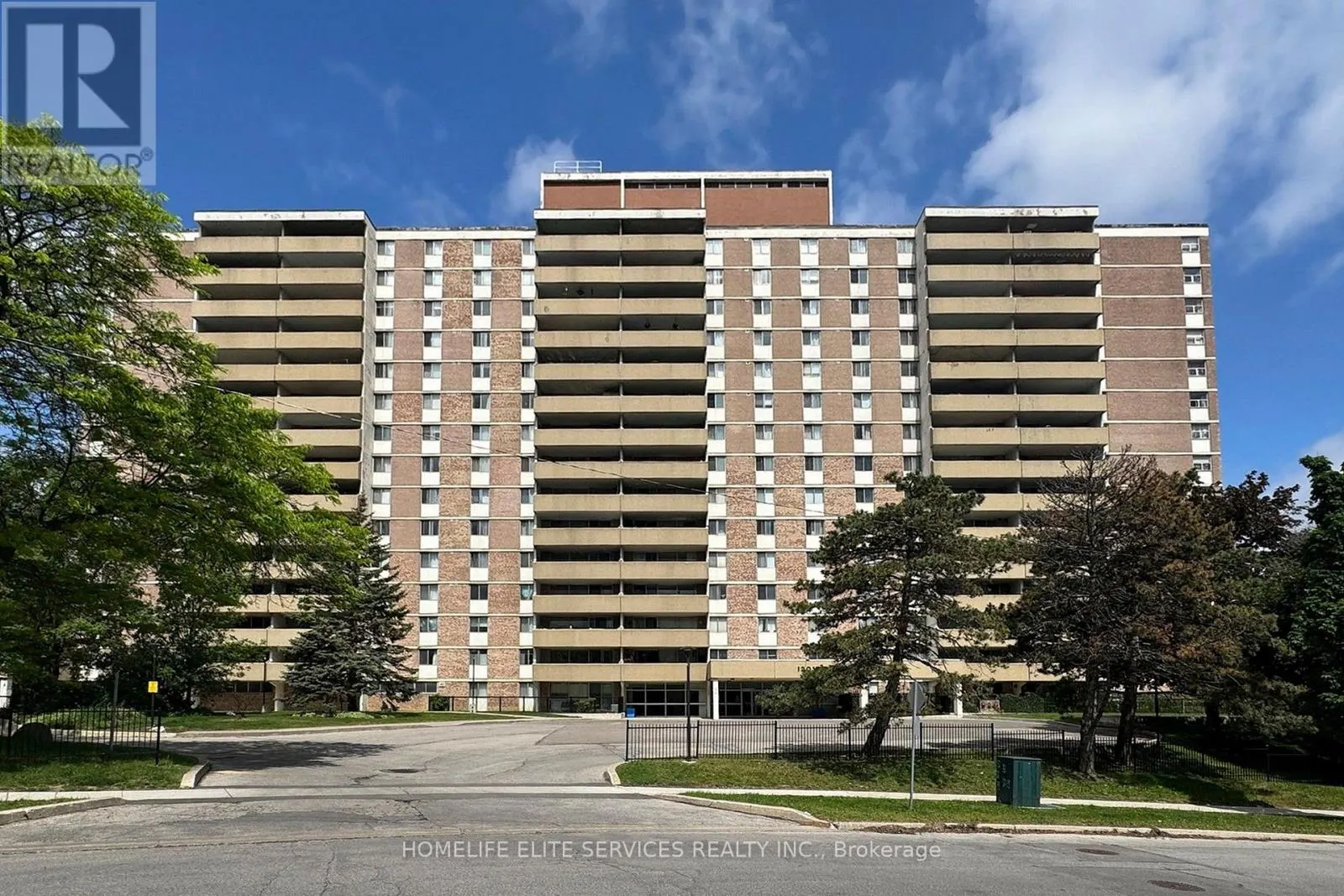 1203 - 120 DUNDALK DRIVE