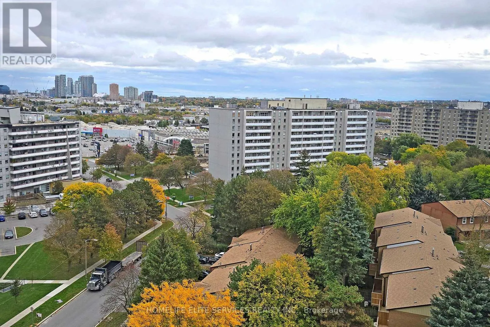 1203 - 120 DUNDALK DRIVE