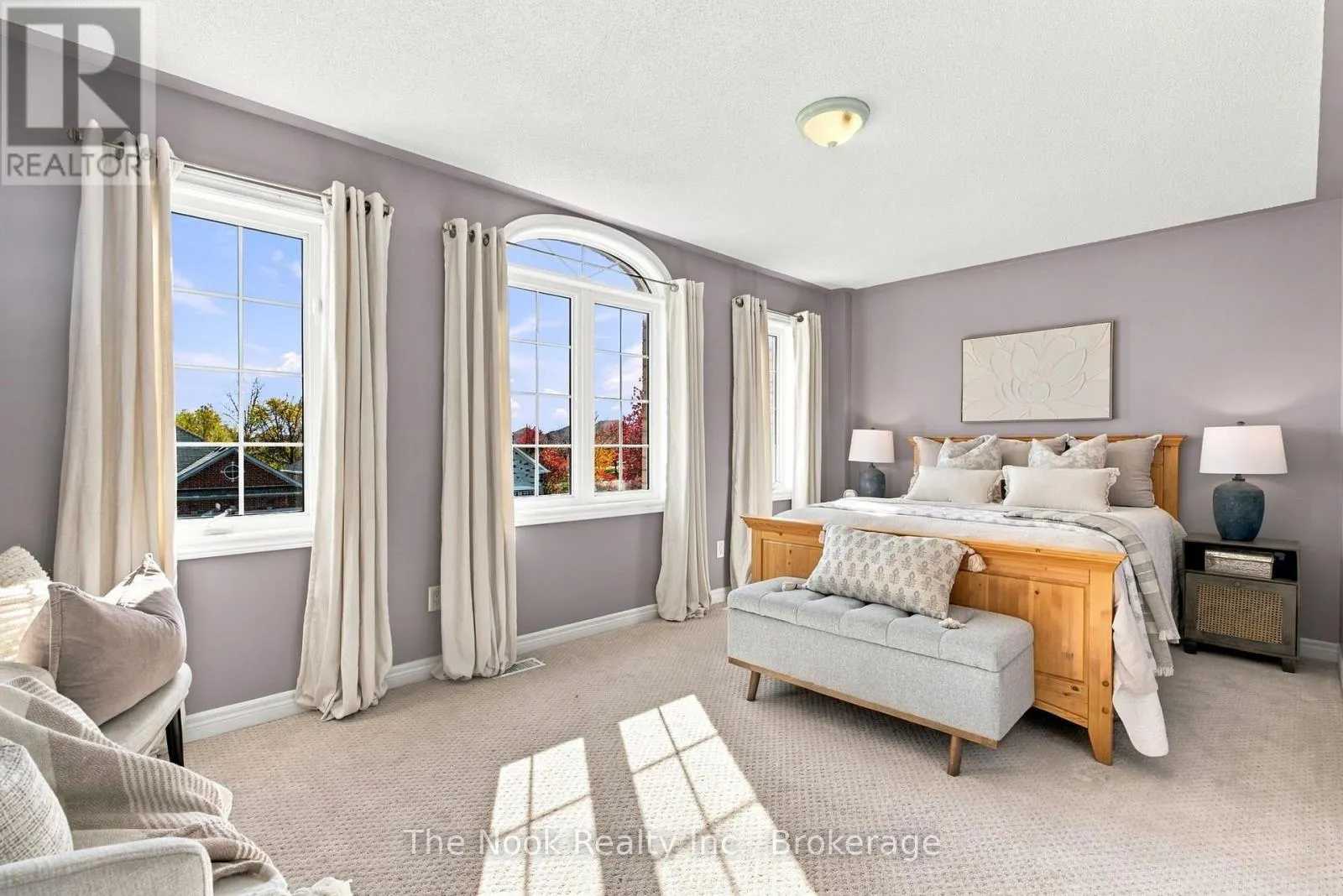 966 HINTERLAND COURT