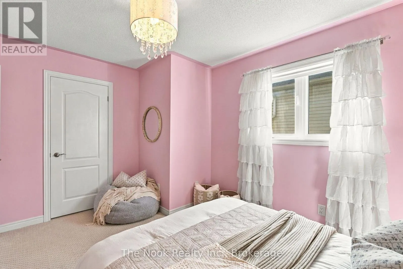 966 HINTERLAND COURT