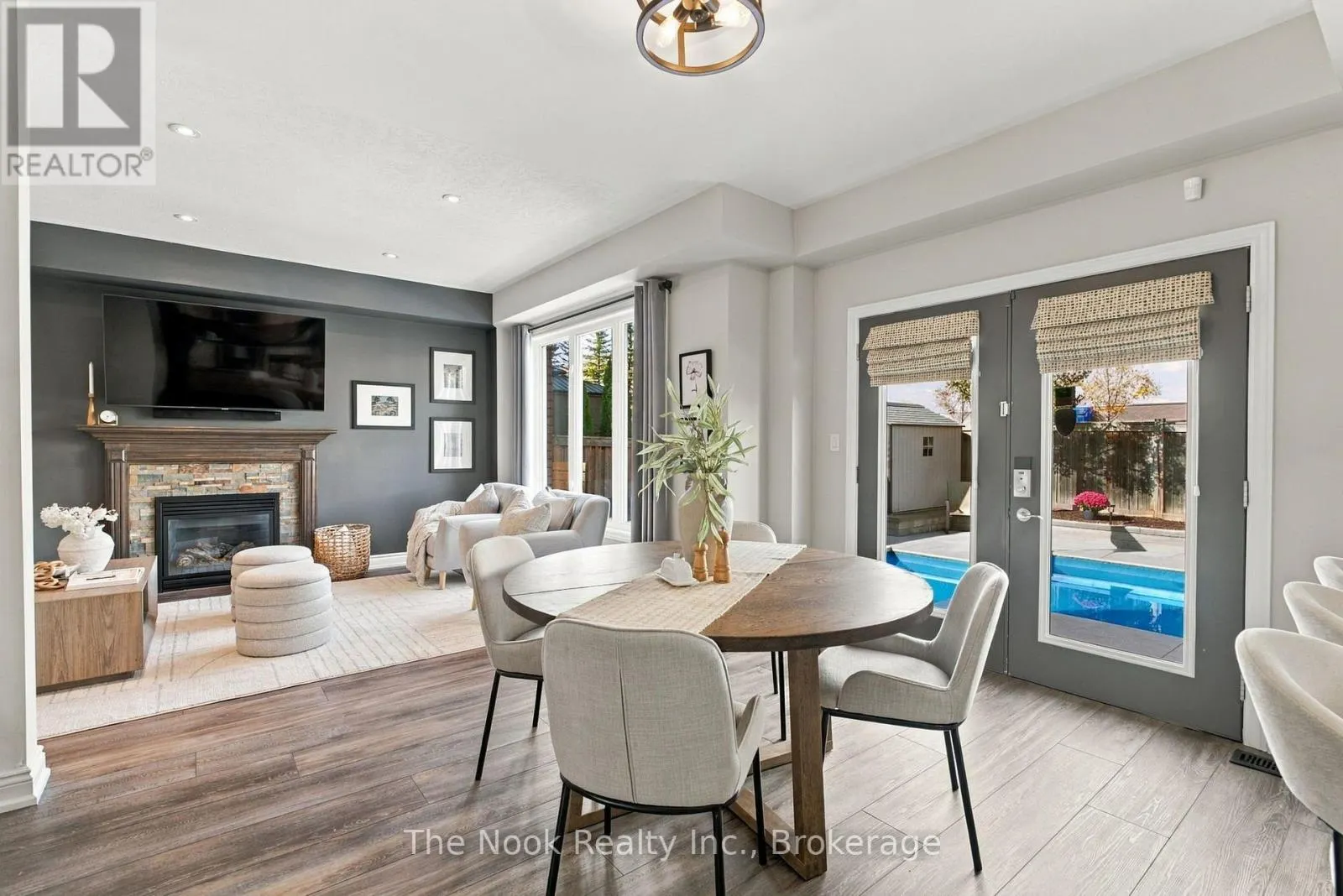 966 HINTERLAND COURT