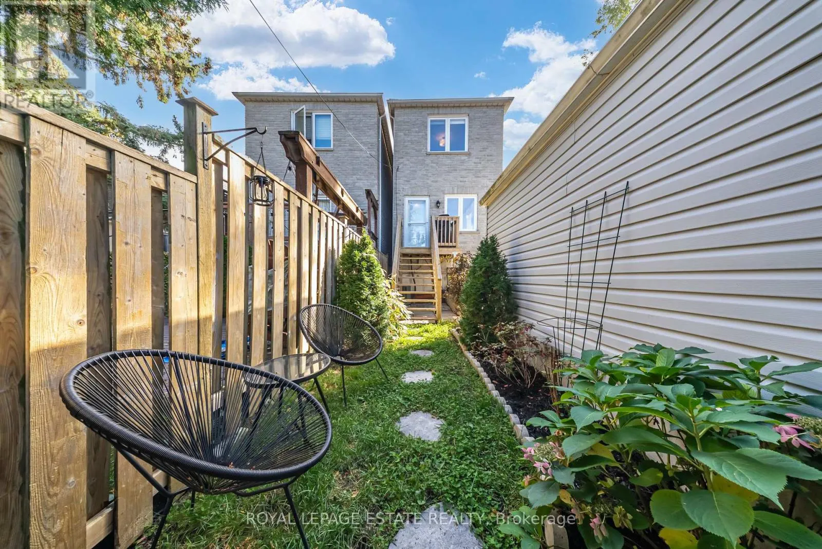 110A HOLBORNE AVENUE