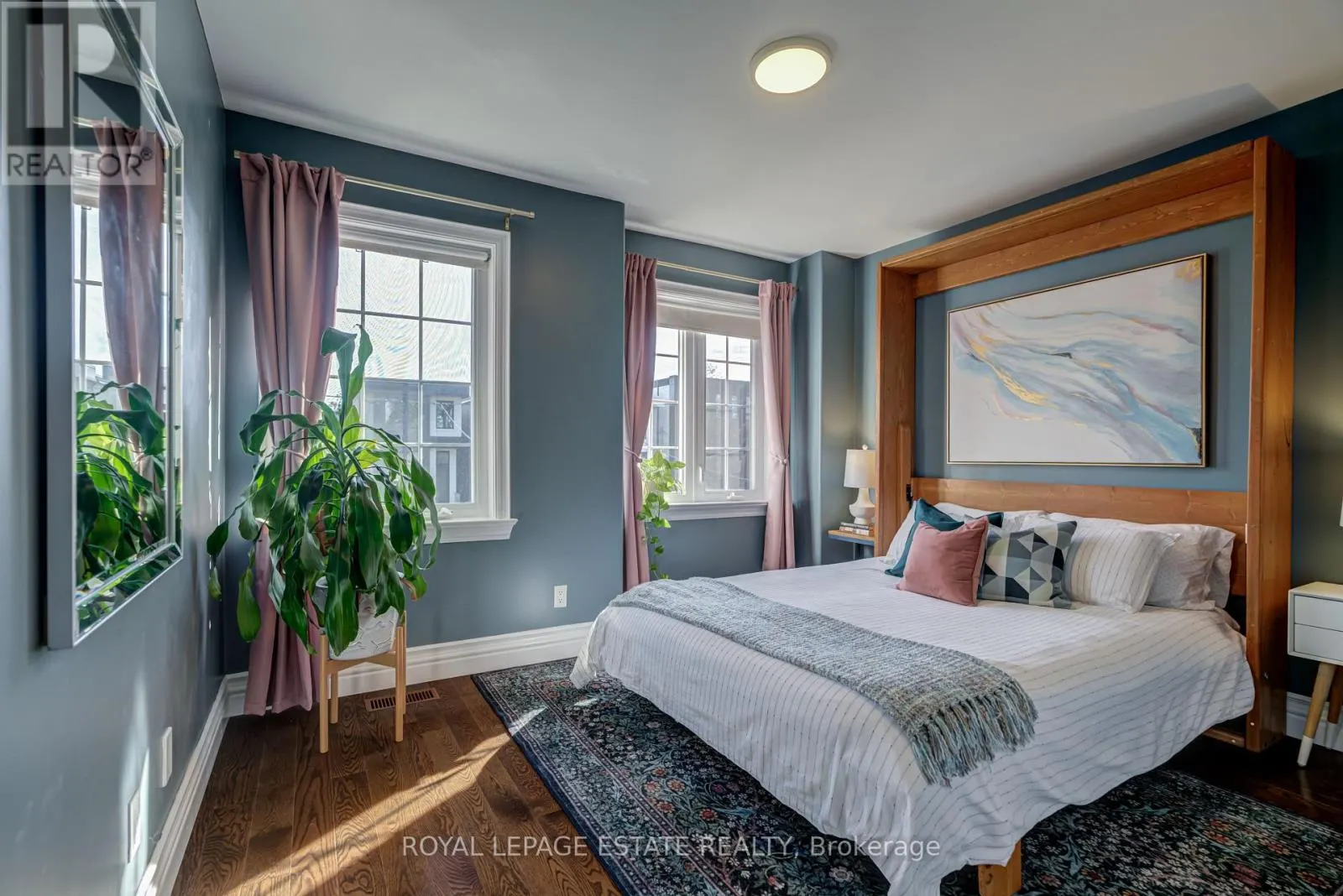 110A HOLBORNE AVENUE