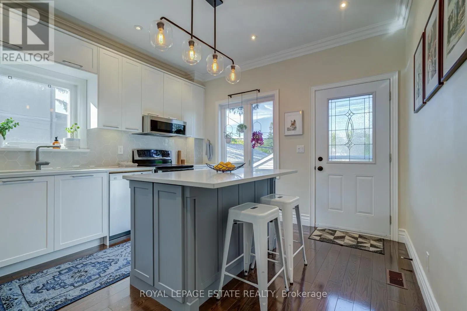 110A HOLBORNE AVENUE
