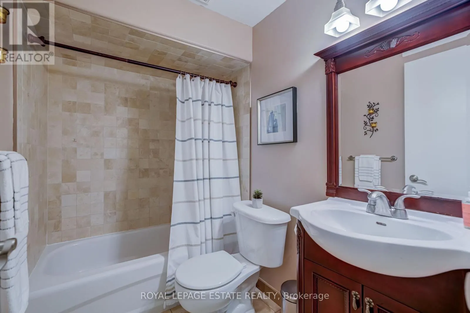 110A HOLBORNE AVENUE