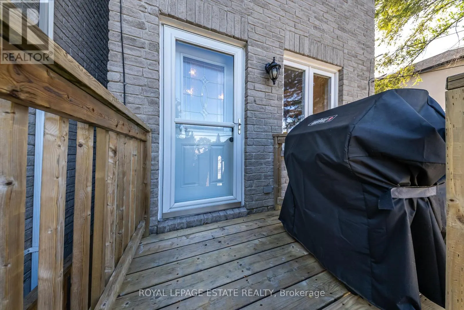 110A HOLBORNE AVENUE