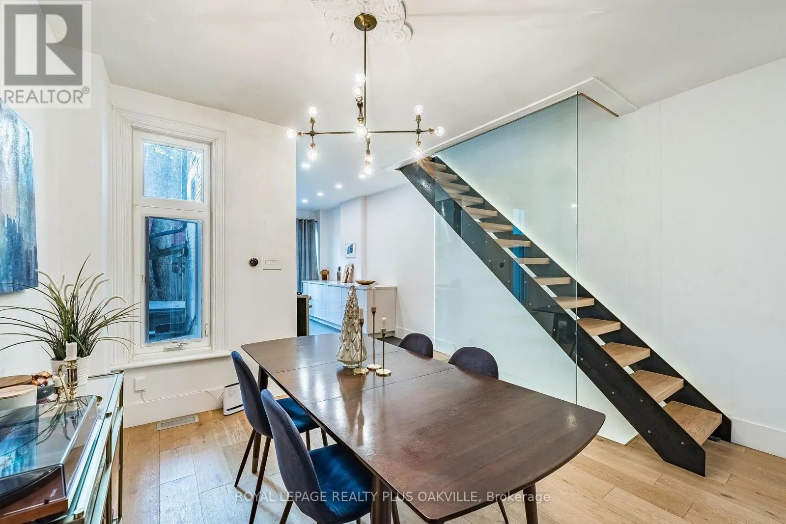 294 LOGAN AVENUE