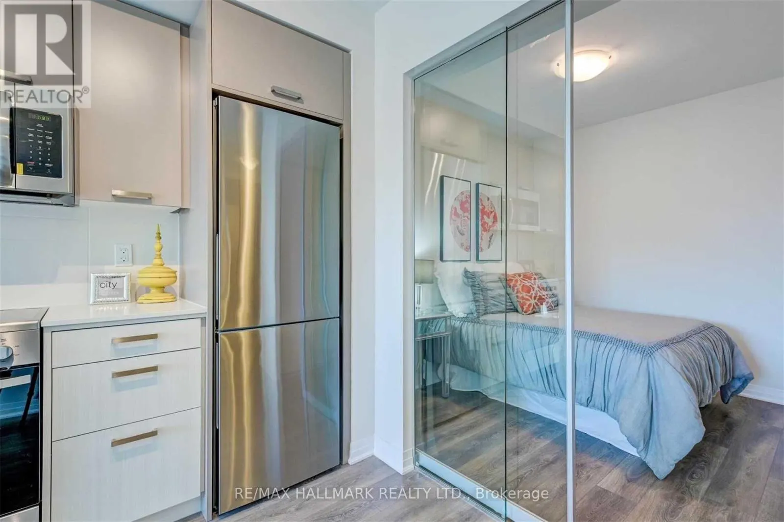 415 - 2301 DANFORTH AVENUE