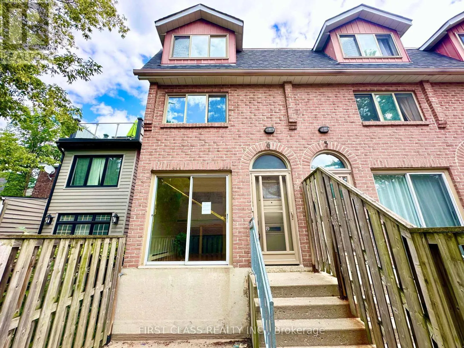 6 - 32 CURZON STREET