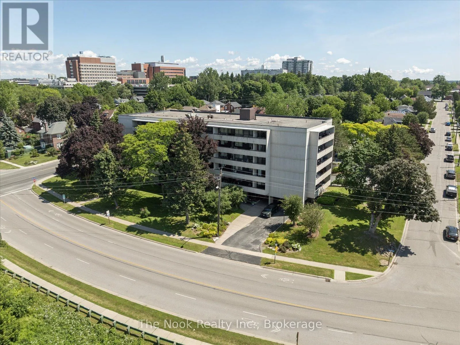 304 - 120 ELGIN STREET W #304