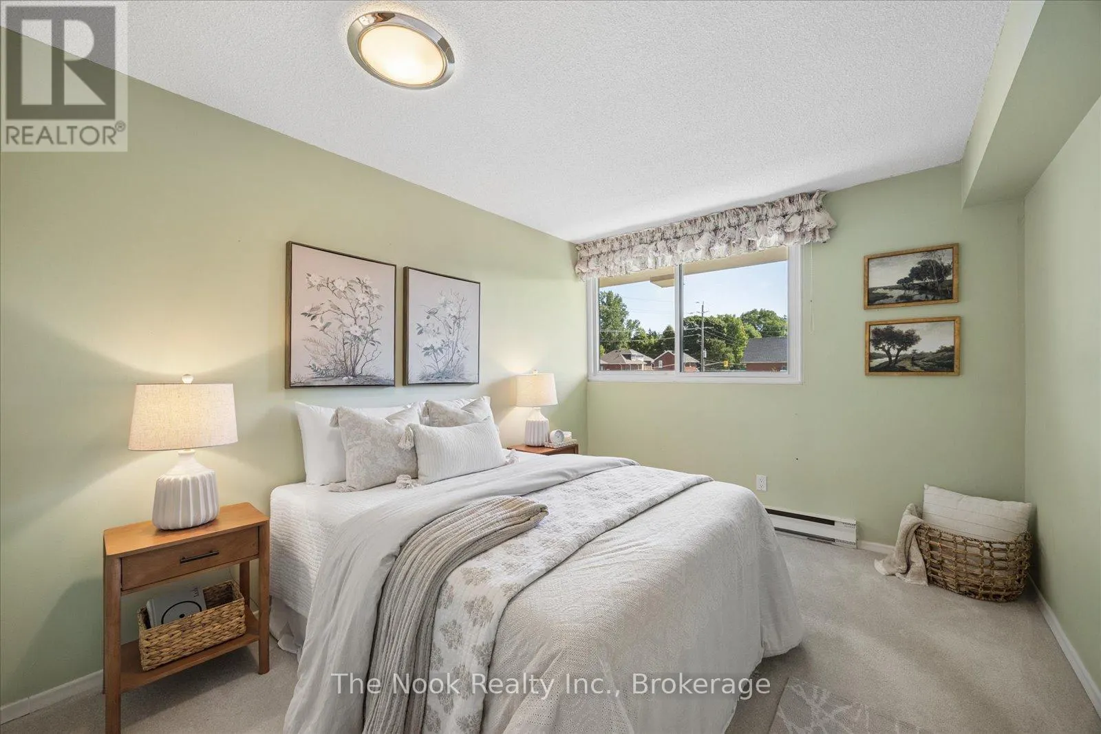 304 - 120 ELGIN STREET W #304
