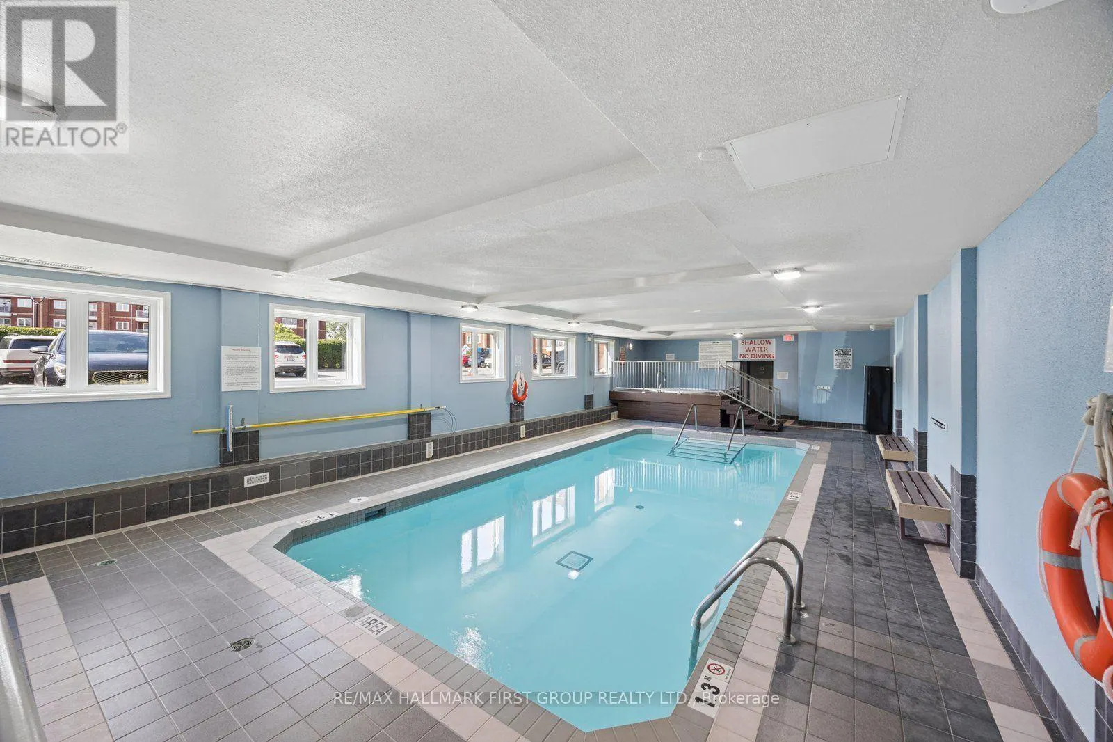401 - 191 LAKE DRIVEWAY W