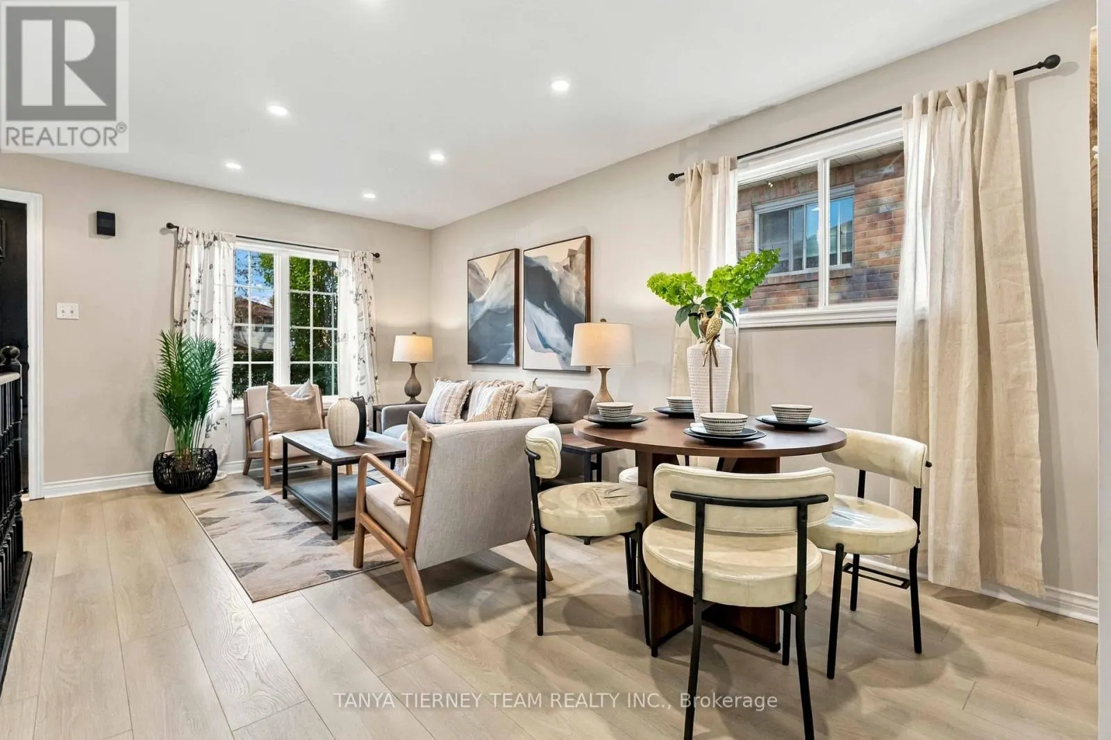 509 DUNLOP STREET W