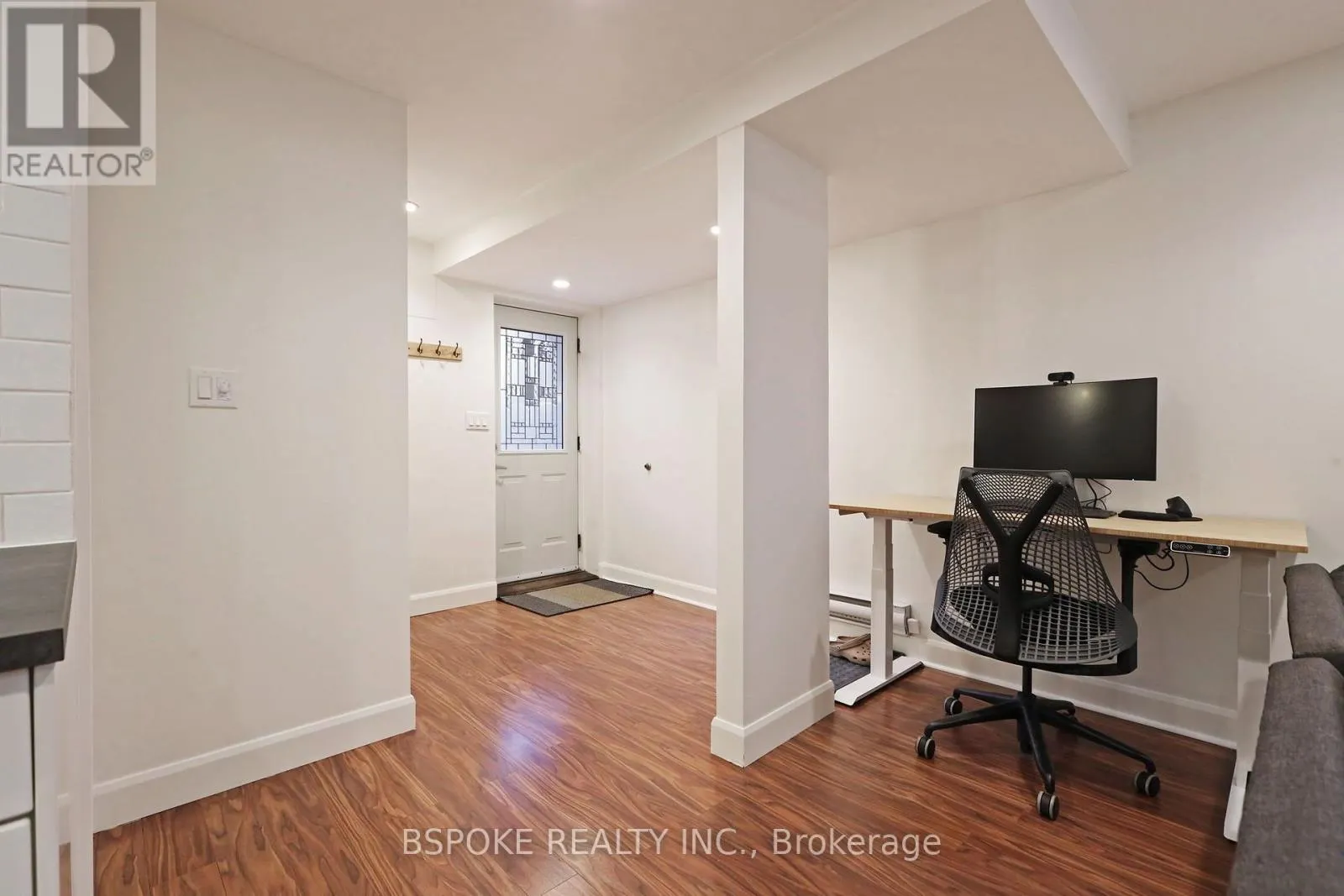 BSMT - 42 LARK STREET